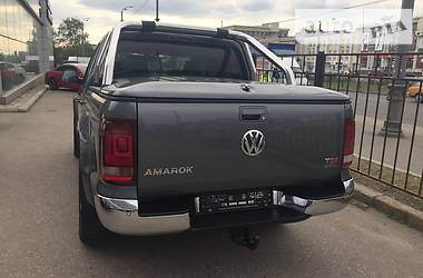 Внедорожник / Кроссовер Volkswagen Amarok 2015 в Харькове