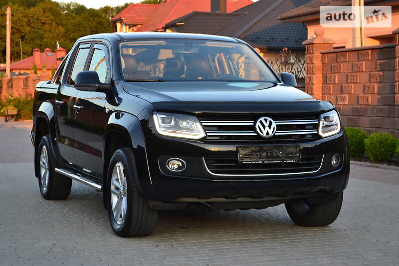 Позашляховик / Кросовер Volkswagen Amarok 2015 в Рівному