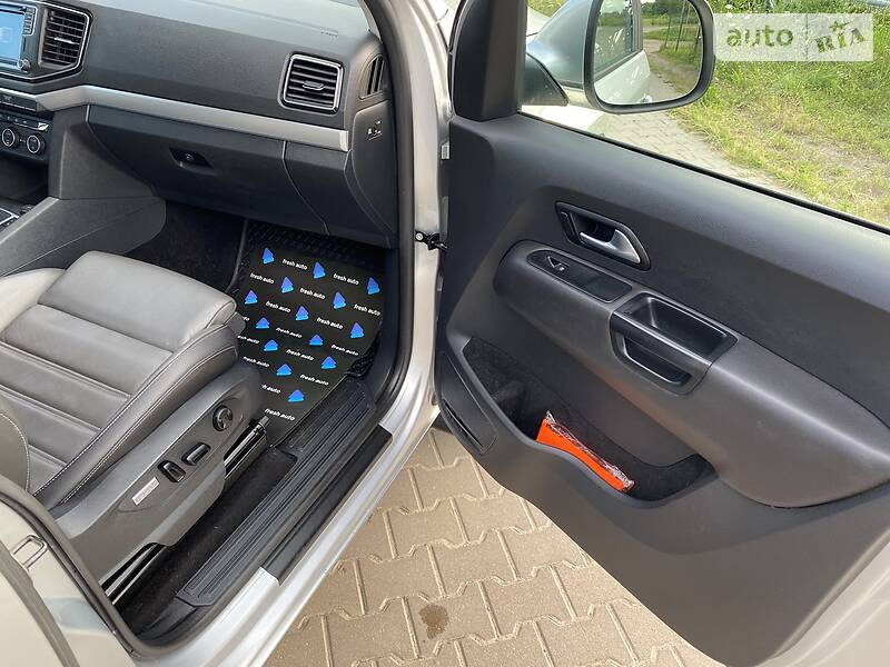 Пікап Volkswagen Amarok 2017 в Рівному