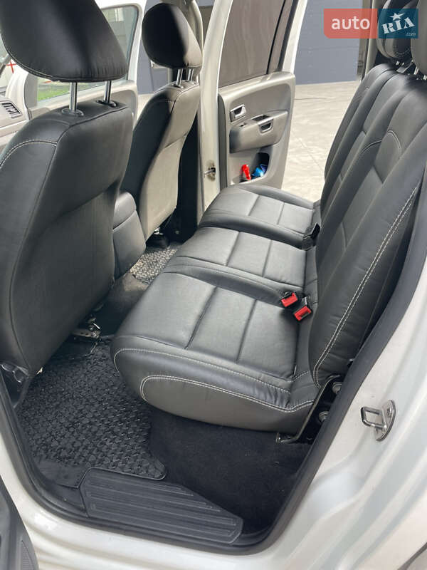 Пикап Volkswagen Amarok 2017 в Магдалиновке