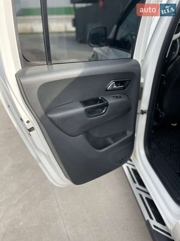 Пикап Volkswagen Amarok 2017 в Магдалиновке