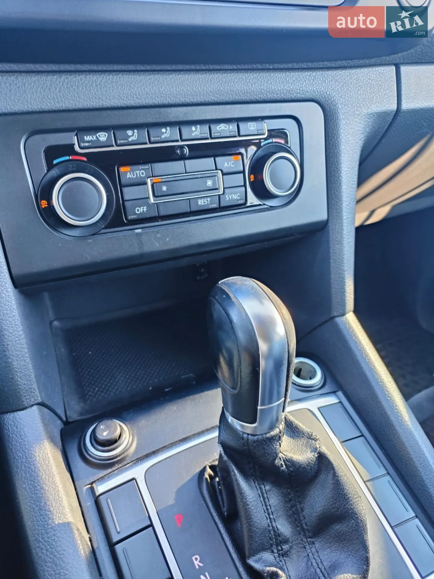 2013 Volkswagen Amarok - мініатюра 27