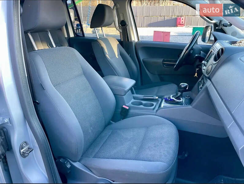 Пікап Volkswagen Amarok 2013 в Чернівцях