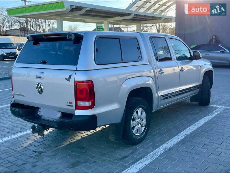 Пікап Volkswagen Amarok 2013 в Чернівцях