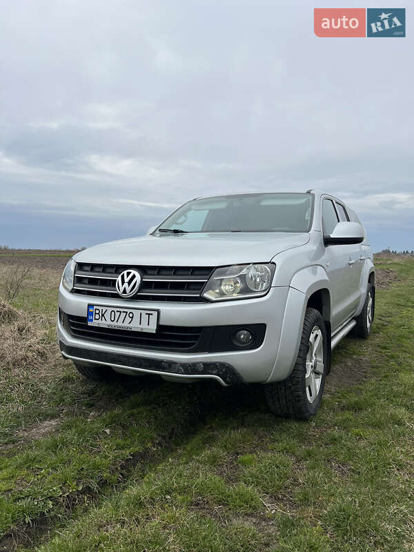 Пикап Volkswagen Amarok 2011 в Ровно