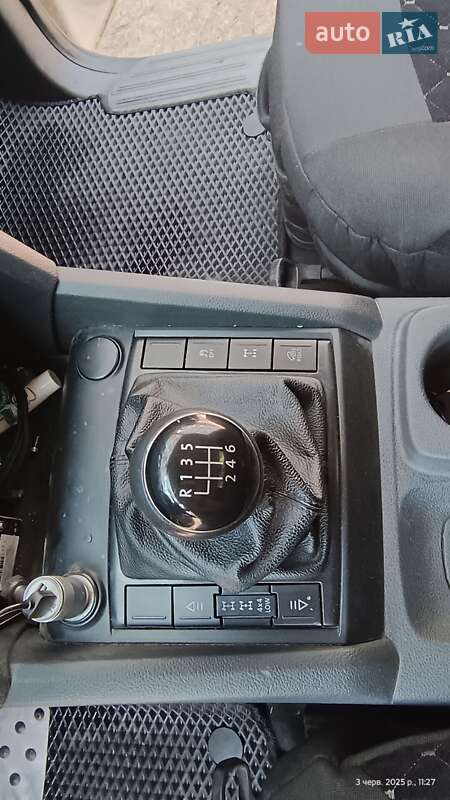 Пикап Volkswagen Amarok 2015 в Запорожье