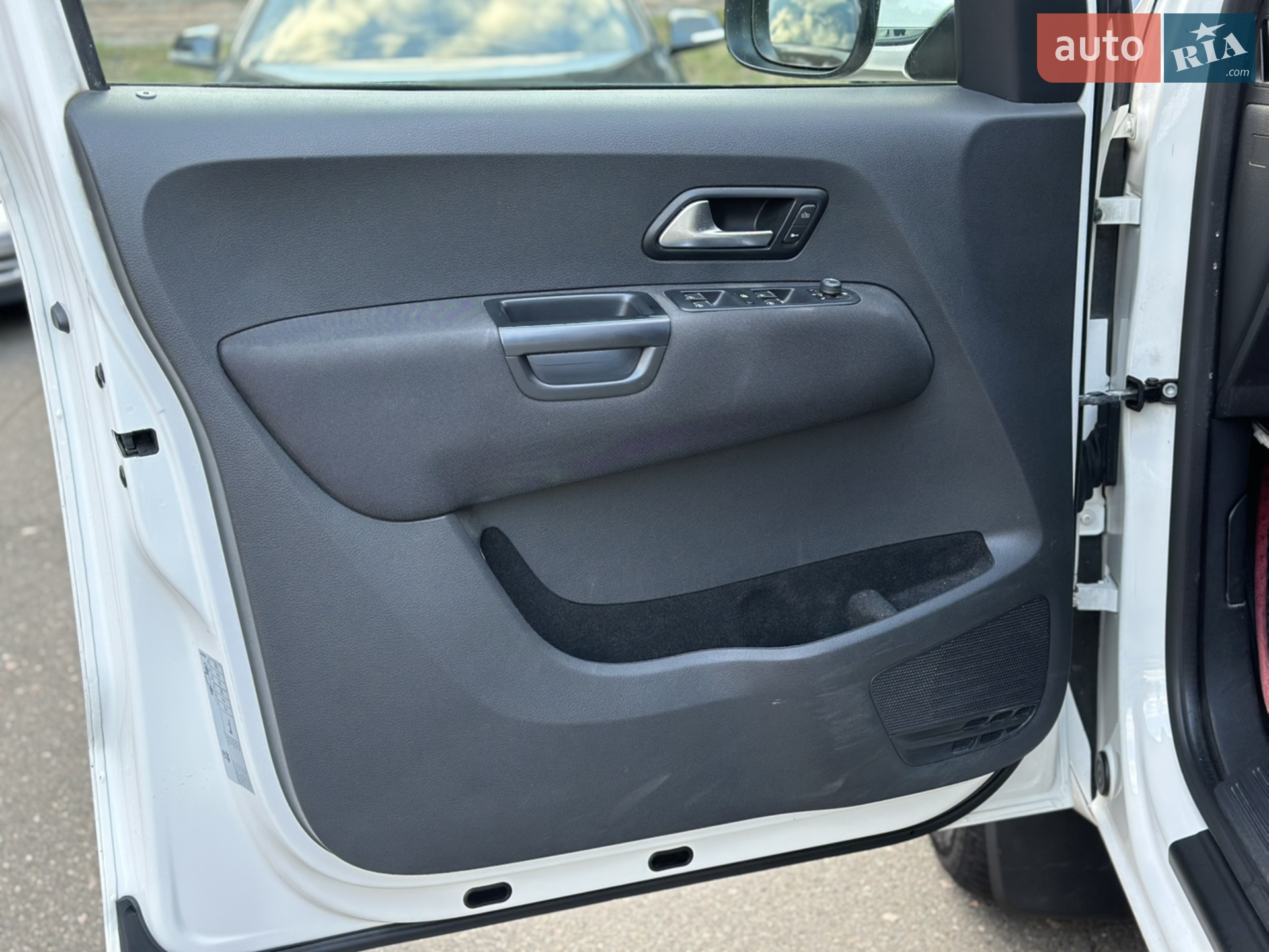2017 Volkswagen Amarok - мініатюра 8