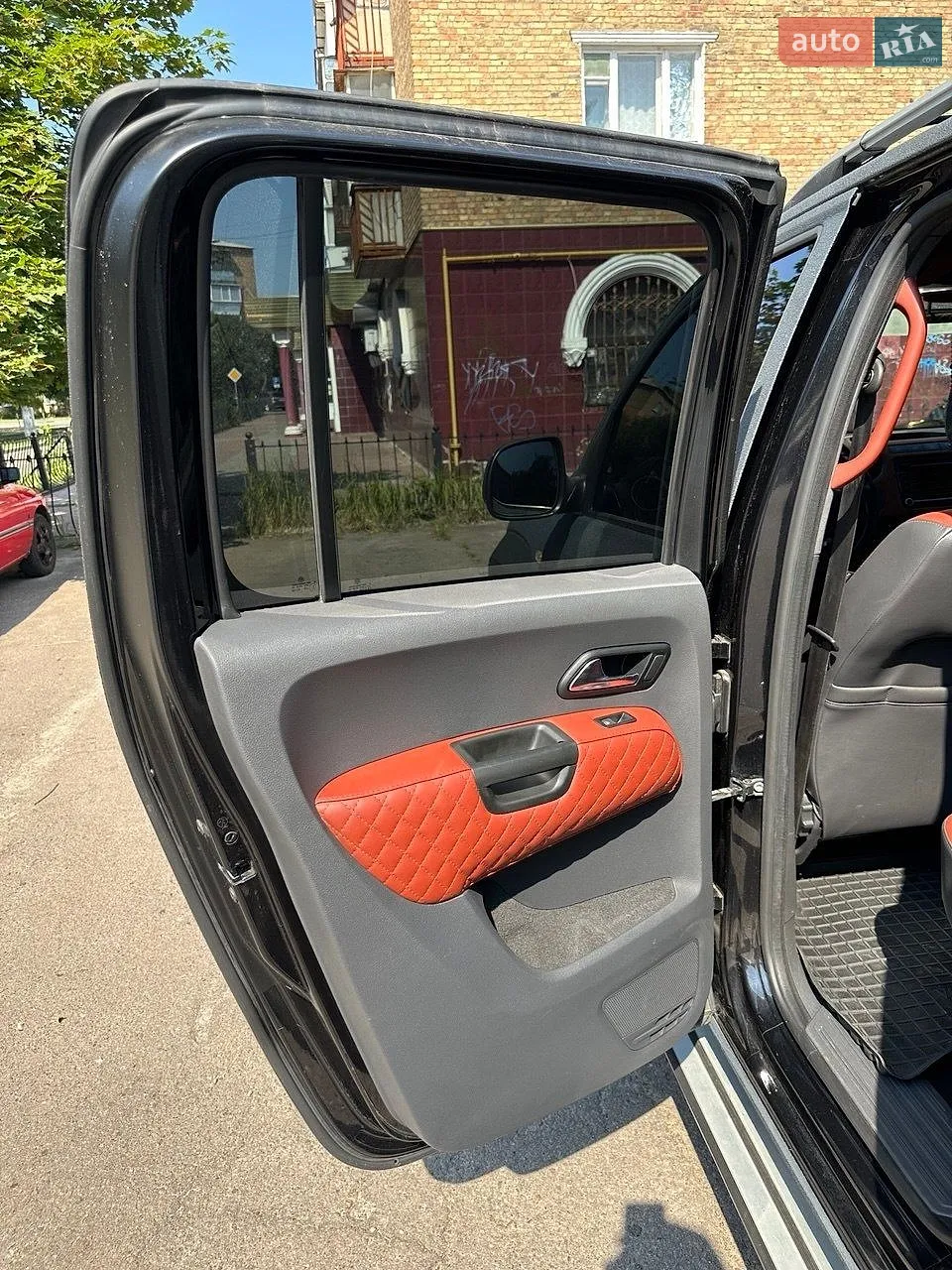 2014 Volkswagen Amarok - мініатюра 32