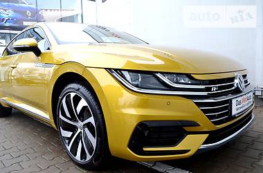 Седан Volkswagen Arteon 2017 в Черновцах