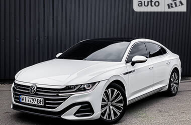Лифтбек Volkswagen Arteon 2020 в 