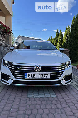 Седан Volkswagen Arteon 2019 в Тячеве