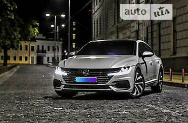 Лифтбек Volkswagen Arteon 2018 в Николаеве