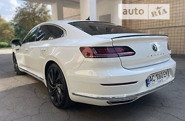 Седан Volkswagen Arteon 2019 в Киеве