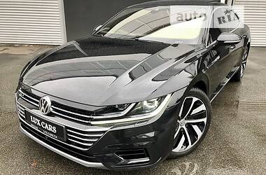 Лифтбек Volkswagen Arteon 2018 в 