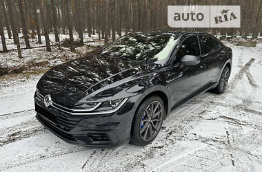 Лифтбек Volkswagen Arteon 2017 в Киеве