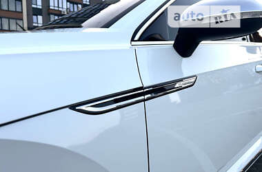 Лифтбек Volkswagen Arteon 2019 в 