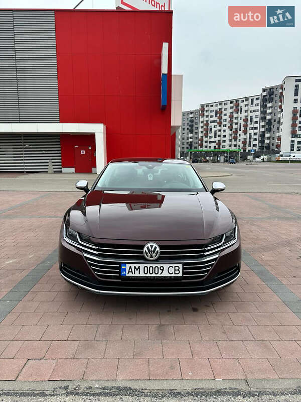 Лифтбек Volkswagen Arteon 2018 в Киеве