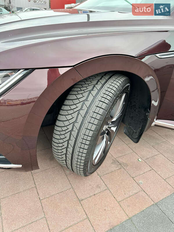 Лифтбек Volkswagen Arteon 2018 в Киеве
