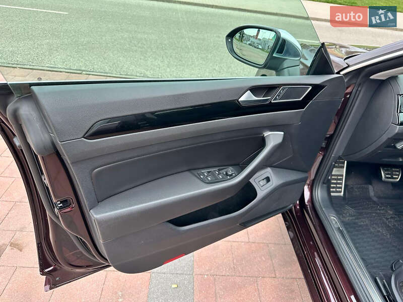 Лифтбек Volkswagen Arteon 2018 в Киеве