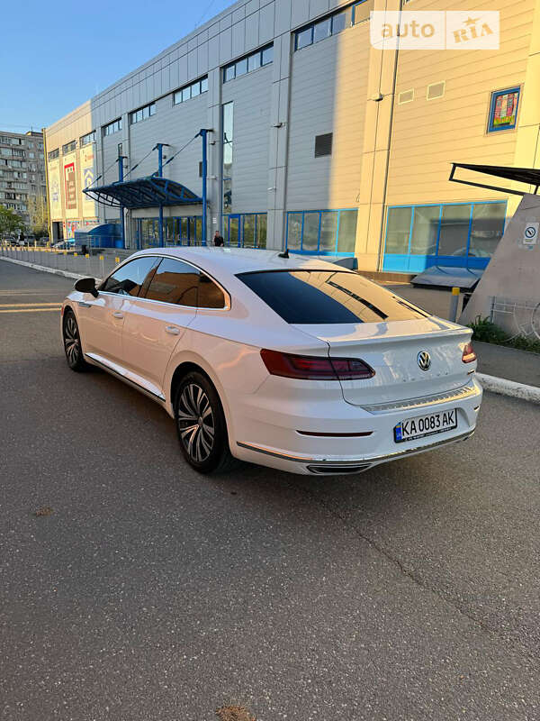 Лифтбек Volkswagen Arteon 2018 в Киеве