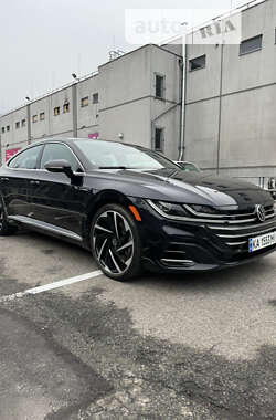 Лифтбек Volkswagen Arteon 2020 в Киеве