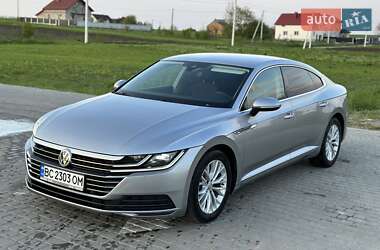 Лифтбек Volkswagen Arteon 2017 в 