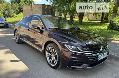 Лифтбек Volkswagen Arteon 2018 в Львове