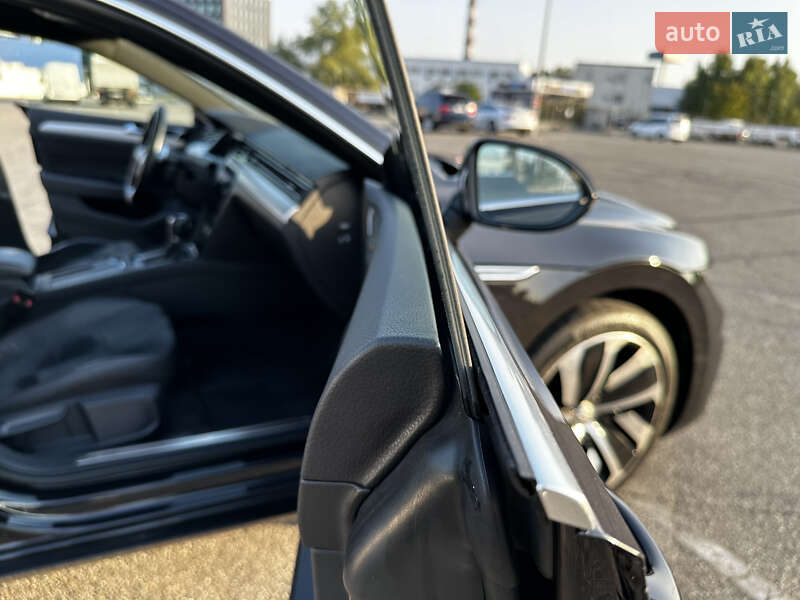 Лифтбек Volkswagen Arteon 2017 в Киеве