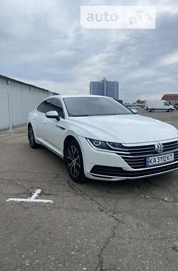 Лифтбек Volkswagen Arteon 2017 в Киеве