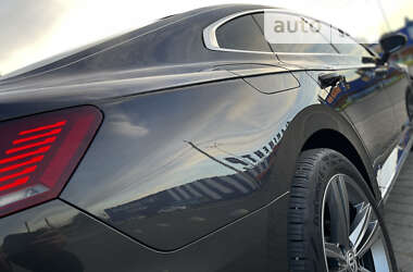 Лифтбек Volkswagen Arteon 2017 в 