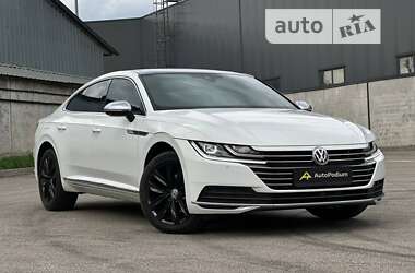 Лифтбек Volkswagen Arteon 2018 в Киеве