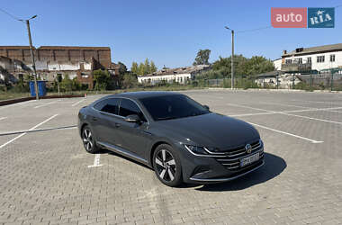 Ліфтбек Volkswagen Arteon 2021 в Ромнах