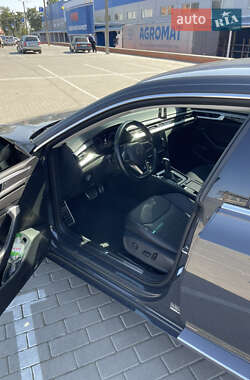 Лифтбек Volkswagen Arteon 2021 в Ромнах