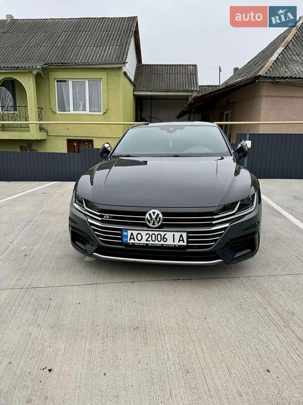 Ліфтбек Volkswagen Arteon 2017 в Іршаві