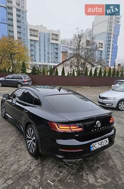 Лифтбек Volkswagen Arteon 2018 в Львове