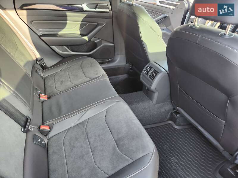 Лифтбек Volkswagen Arteon 2023 в Тернополе