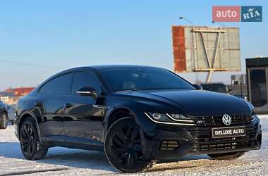 Лифтбек Volkswagen Arteon 2017 в Киеве