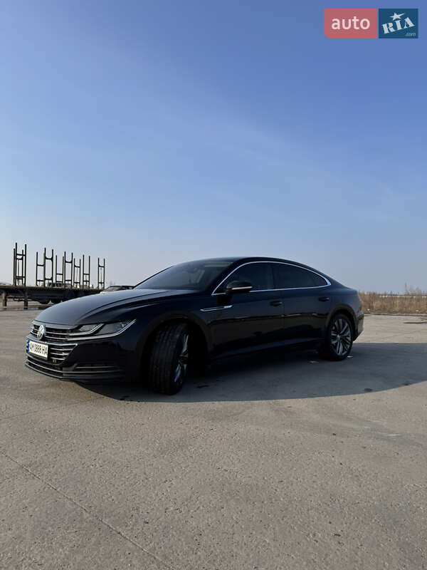 Лифтбек Volkswagen Arteon 2017 в Коростене