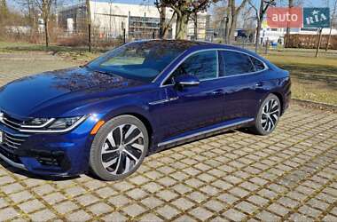 Лифтбек Volkswagen Arteon 2018 в 
