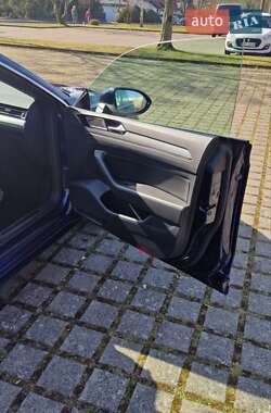 Лифтбек Volkswagen Arteon 2018 в 