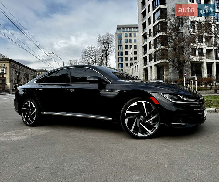 Лифтбек Volkswagen Arteon 2020 в Киеве
