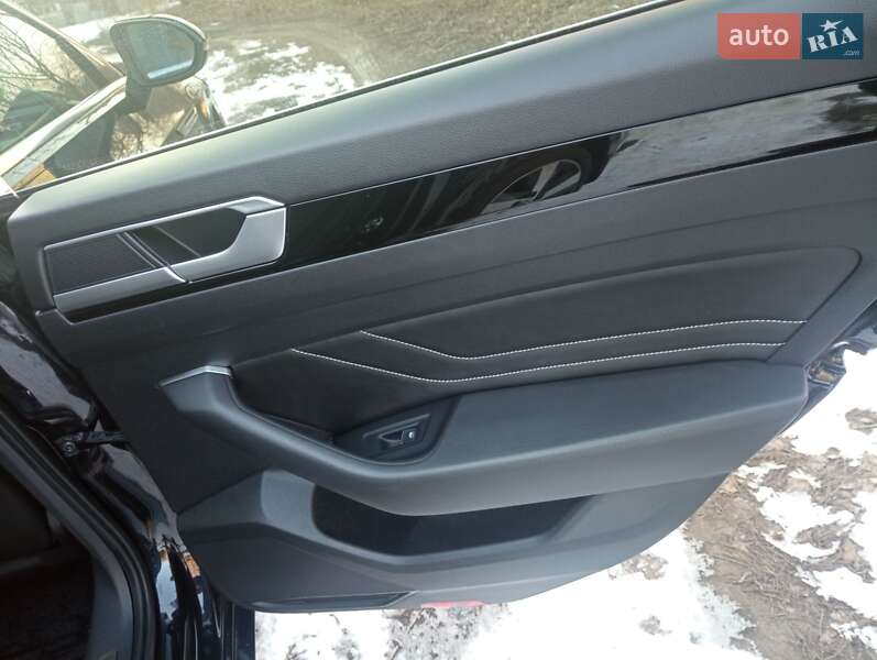 Лифтбек Volkswagen Arteon 2020 в Киеве