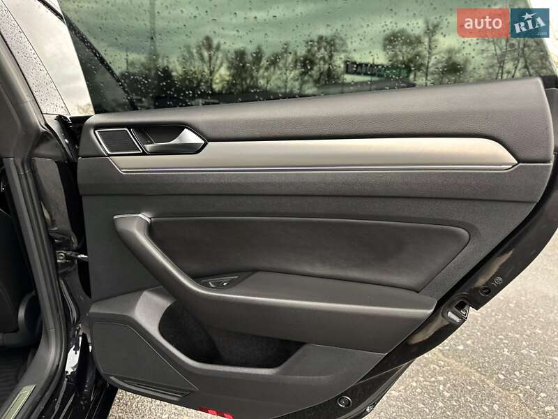 Ліфтбек Volkswagen Arteon 2017 в Києві