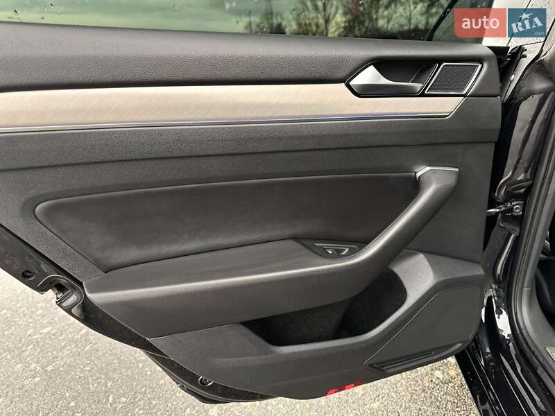 Ліфтбек Volkswagen Arteon 2017 в Києві