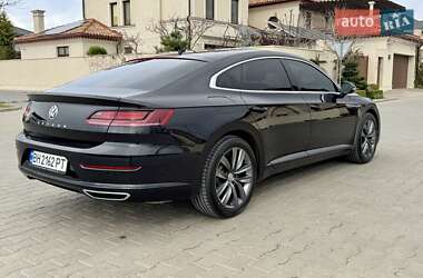 Лифтбек Volkswagen Arteon 2017 в 