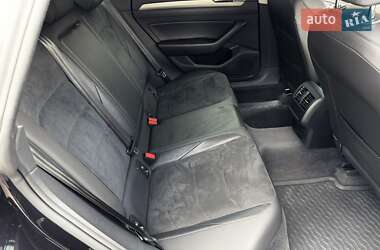 Лифтбек Volkswagen Arteon 2017 в 