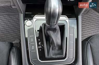 Лифтбек Volkswagen Arteon 2017 в 