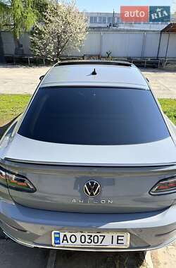 Ліфтбек Volkswagen Arteon 2021 в 