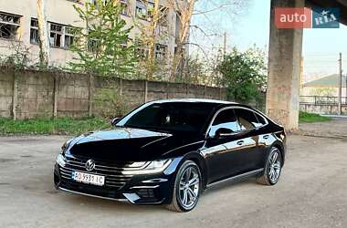 Лифтбек Volkswagen Arteon 2018 в 