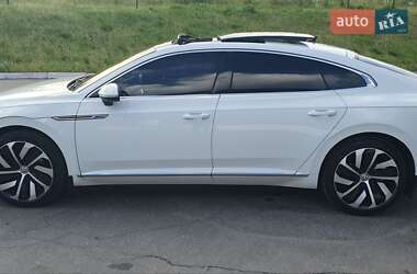 Лифтбек Volkswagen Arteon 2018 в 